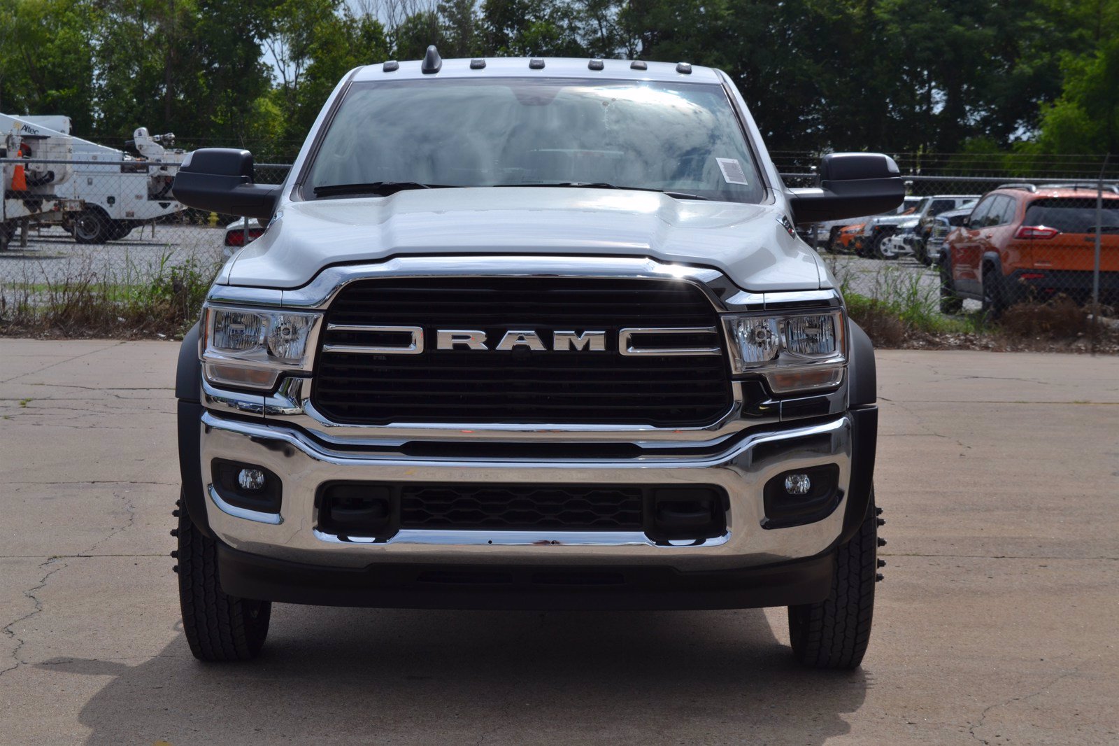 new-2020-ram-4500-chassis-cab-tradesman-4wd-crew-cab-chassis-cab-crew